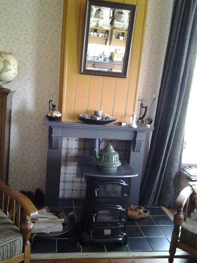 Bed and Breakfast De Wylgepleats Jutrijp Esterno foto